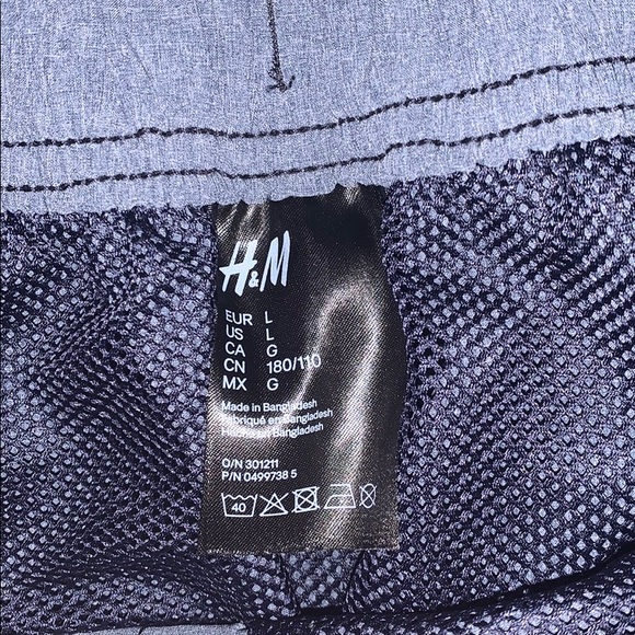 H&M Swim Shorts - Picture 2 of 2